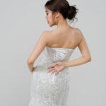 『高訂系列A區』擁有絕美滿版刺繡落地披肩的白紗
